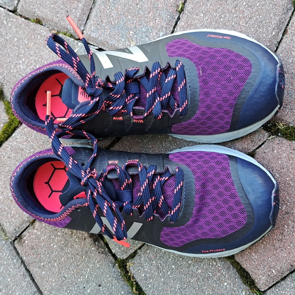 Womens New Balance Freshfoam, purple, size 6